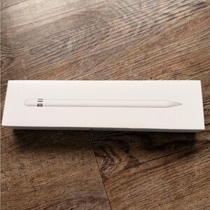 Apple Pencil (1st Generation) – Original Box + Accessories